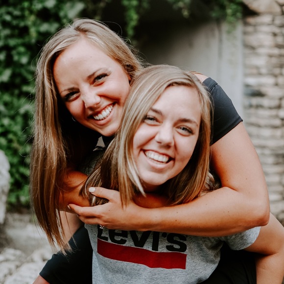 Meet your Posher, Cheyenne - Picture 1 of 1